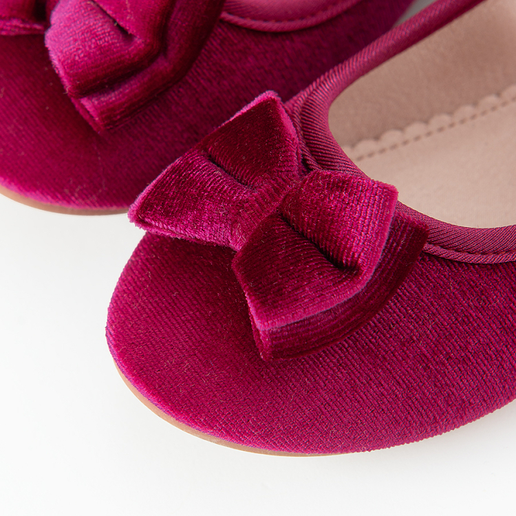 Burgundy ballerina shoes