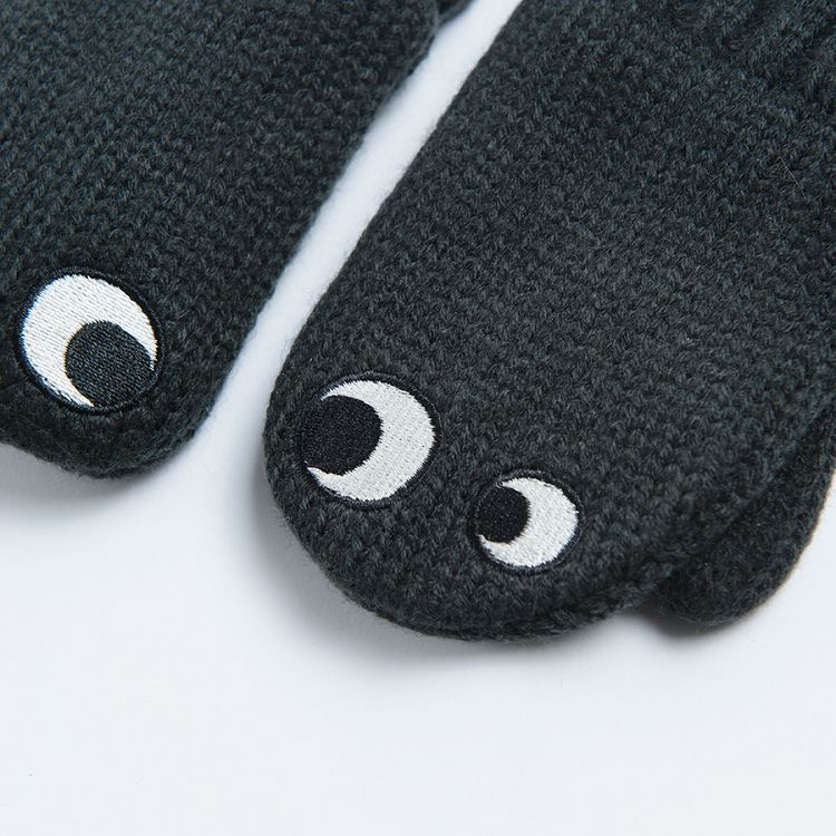 Graphite gloves