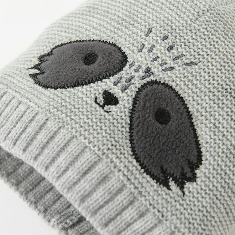 Grey cap with racoon face print and ears