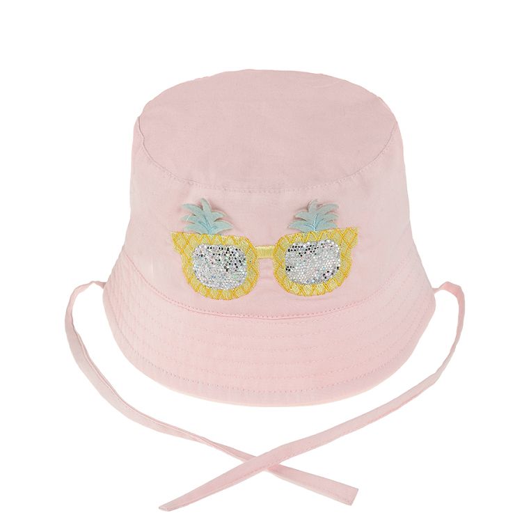 Brimmed summer hat and glasses print