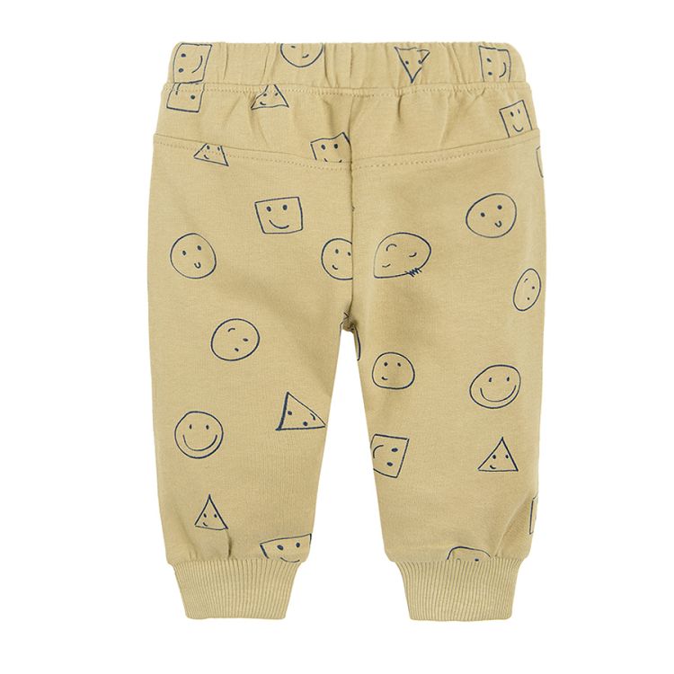 Jogging pants with geometric shapes