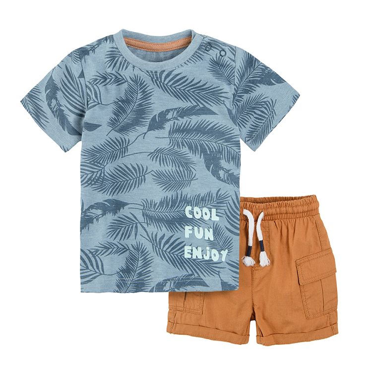 Short sleeve T-shirt with tropical leaves and shorts with adjustable waist and pockets