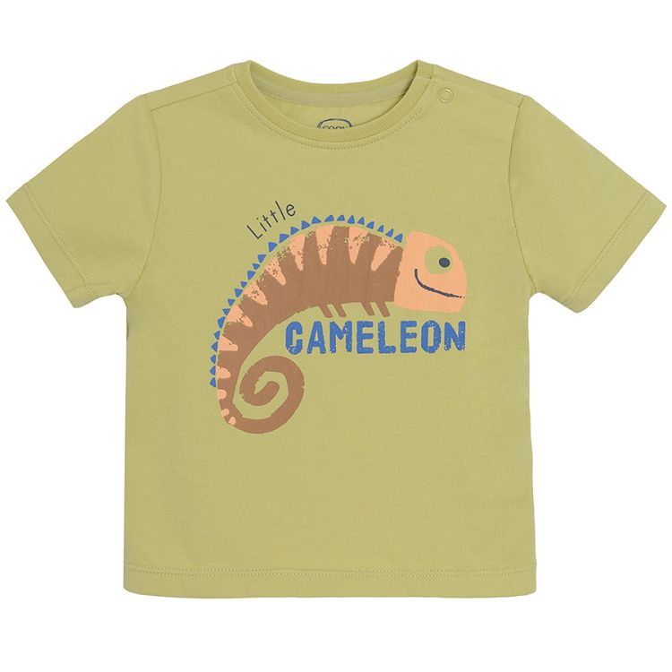 Klaki short sleeve T-shirt with cameleon print and blue shprts with adjustable waist and side pockets