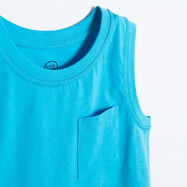 Blue sleeveless T-shirt with chest pocket