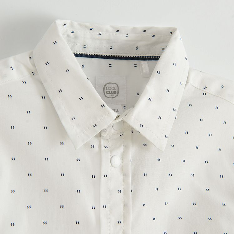 Πουκάμισο λευκό κοντομάνικο με κουμπιά και σταμπα μπλε σχέδια