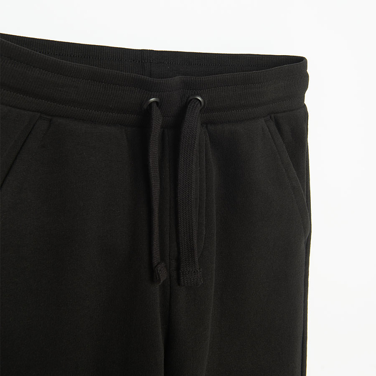 Black jogging pants
