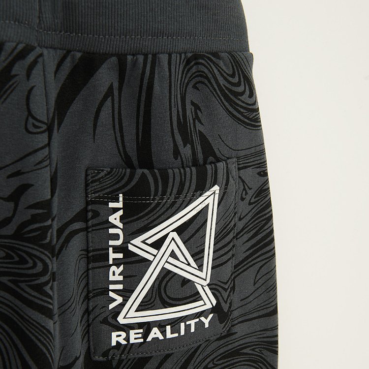 Black jogging pants