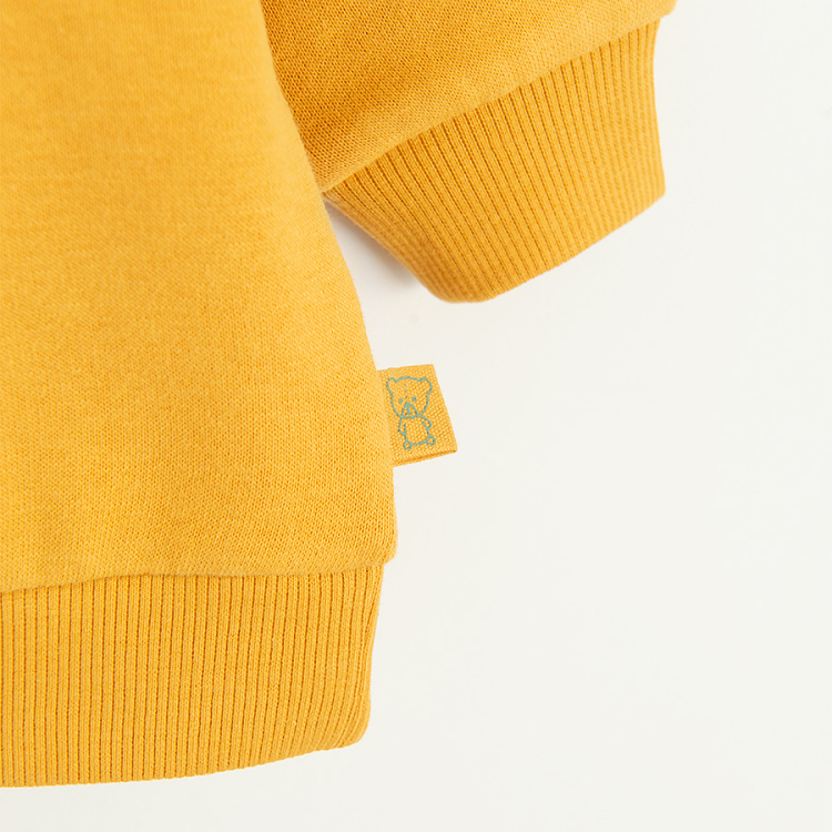 Yellow sweatshirt with face print Hi Buddy