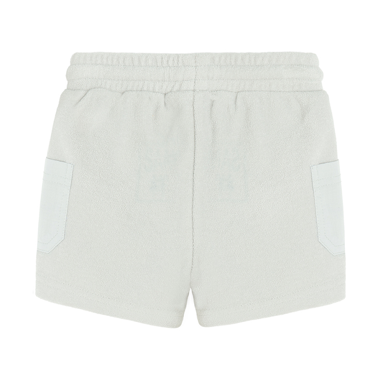 Light grey shorts with side pockets