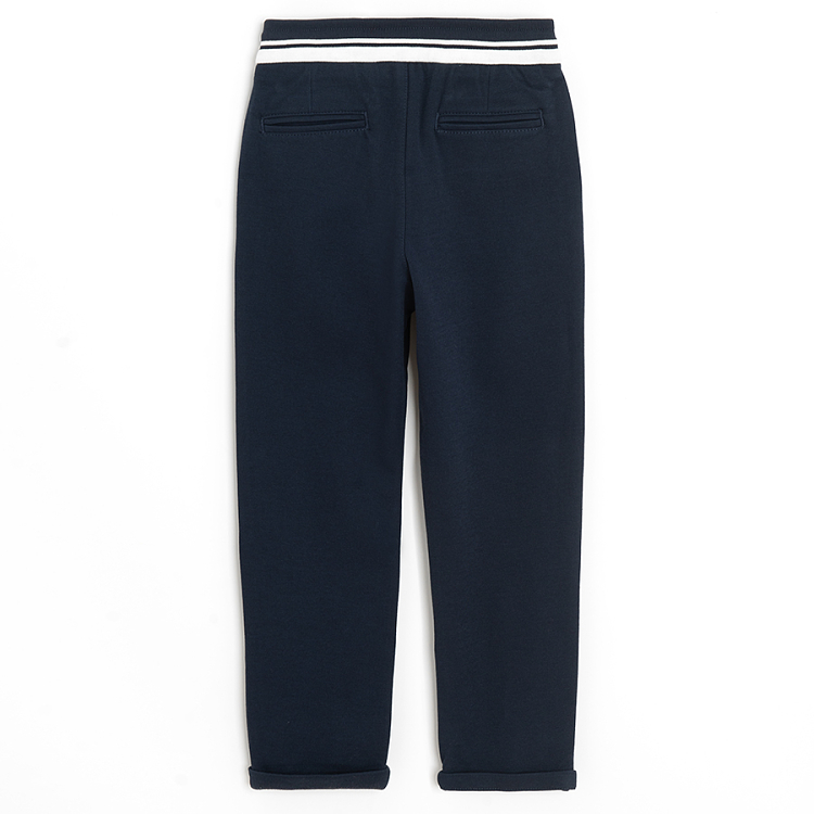 Dark blue trousers with cord
