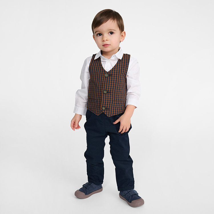 CLOTHING SET