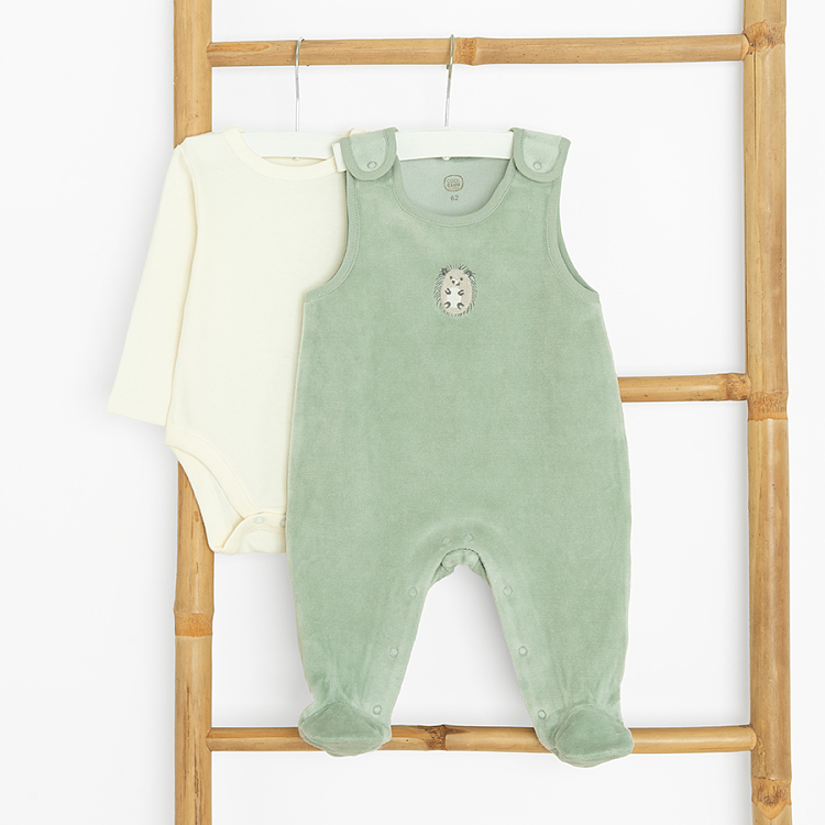CLOTHING SET