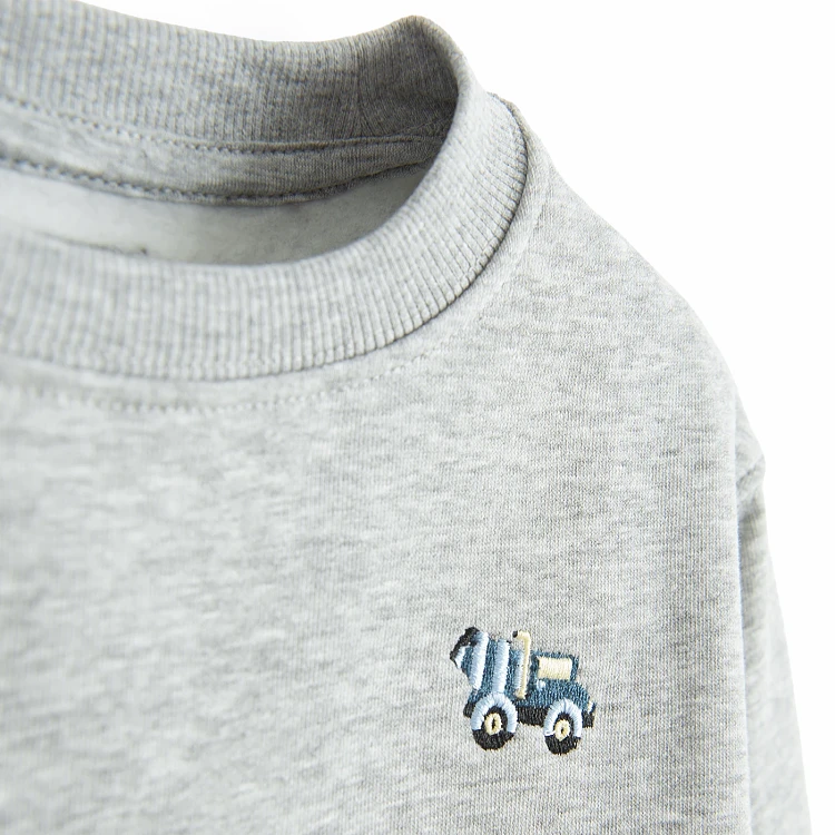 SWEATSHIRT