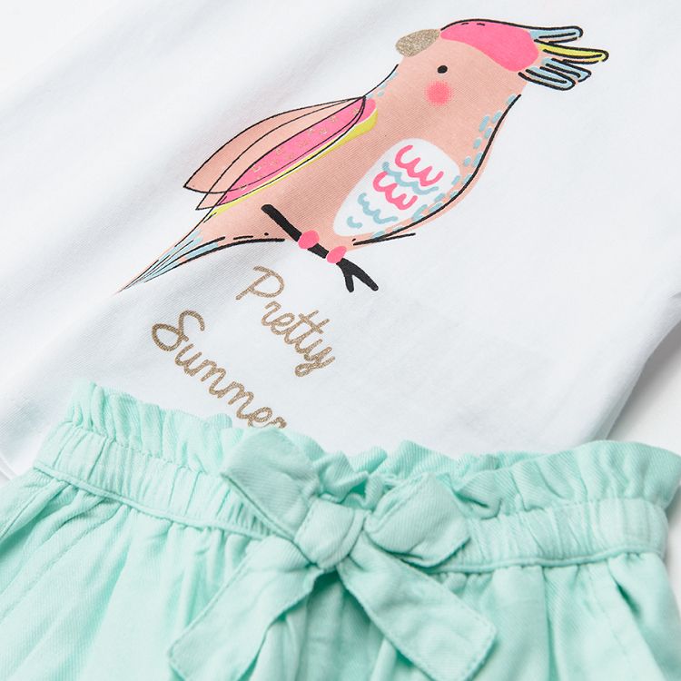 White short sleeve T-shirt with parrot pring and green shorts set