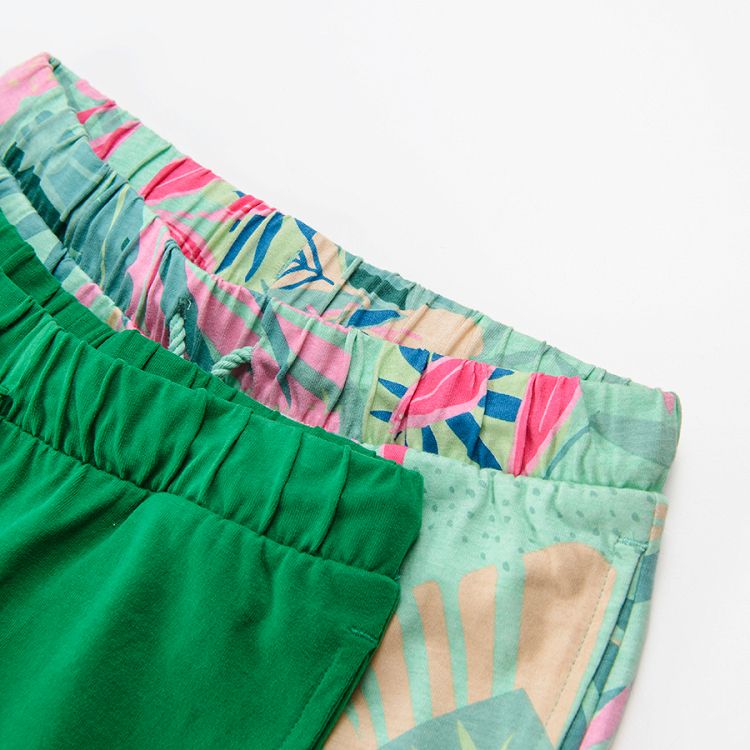 Green and mix color with exotic leaves print shorts 2-pack