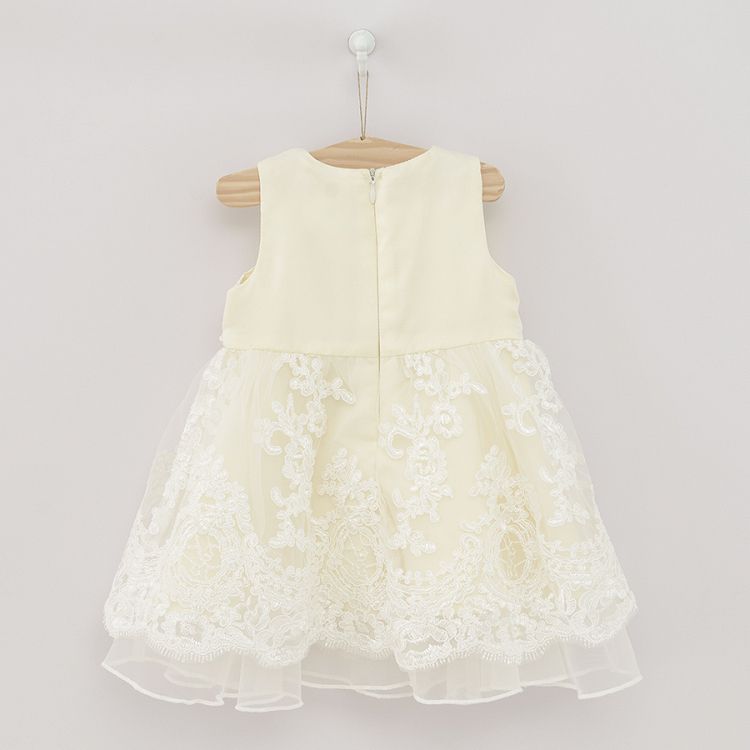 Off white formal sleeveless dress with lace