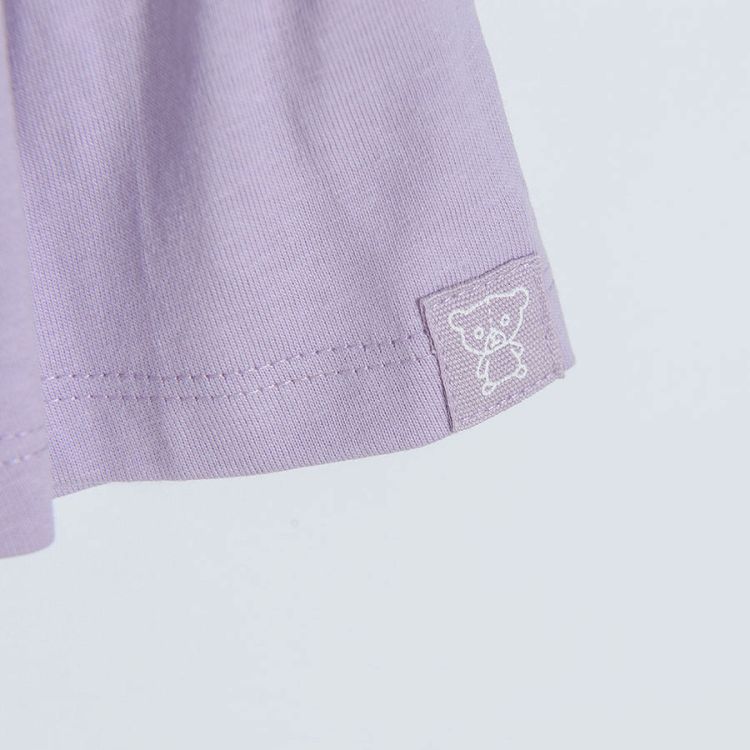 Light violet short sleeve dress with poppers on the shoulder