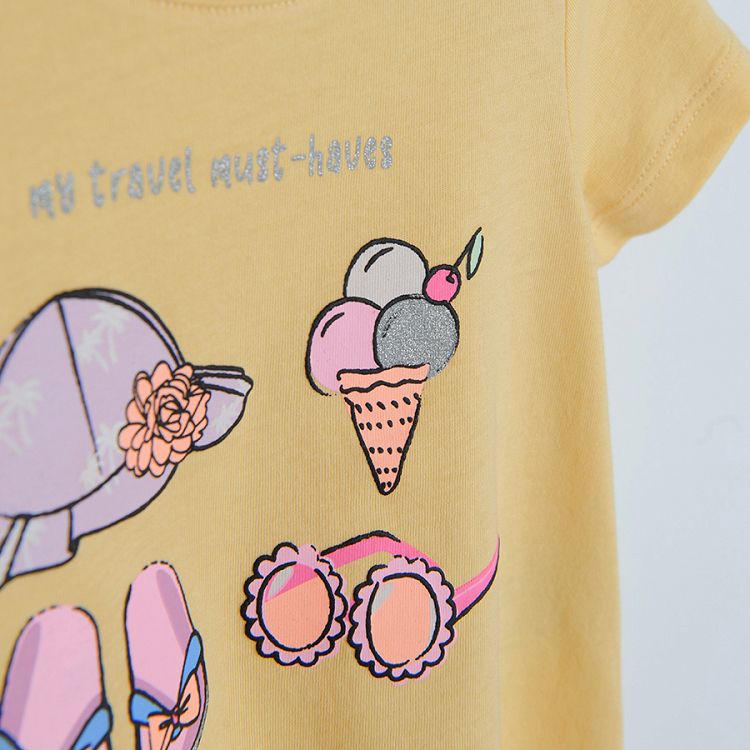 Yellow short sleeve T-shirt with summer theme print