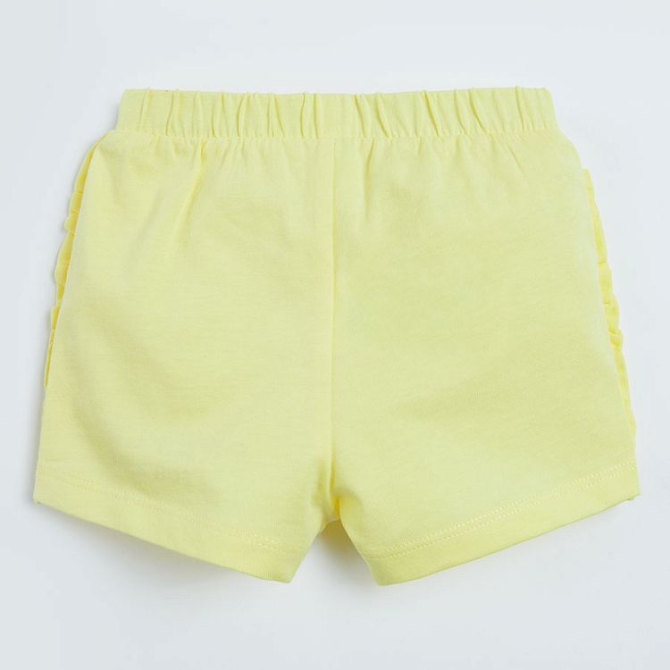 Yellow shorts with elastic waist