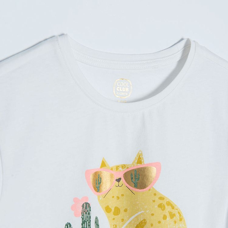 Cream short sleeve T-shirt with cactus print and knot on the front