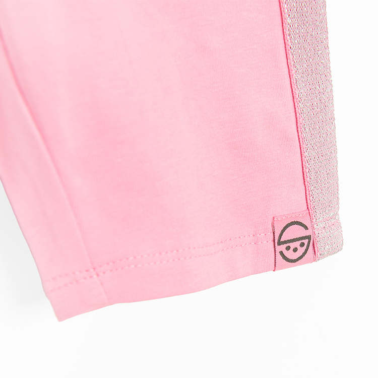 Pink 3/4 leggings with silver stripe on the side