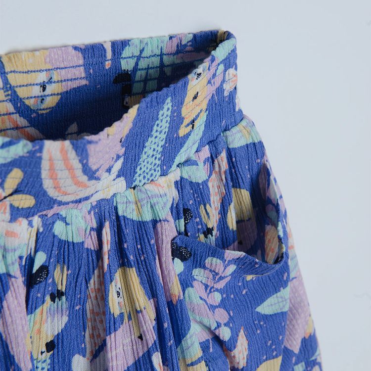 Blue skirt with elastic waist and tropical leaves print
