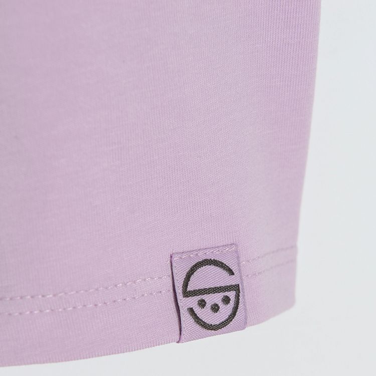 Light violet short sleeve T-shirt with chest pocket