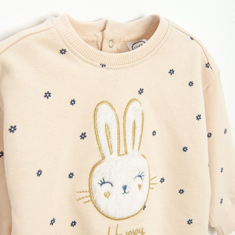 Ecru sweatshirt with bunny print