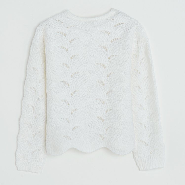 White knitted cardigan