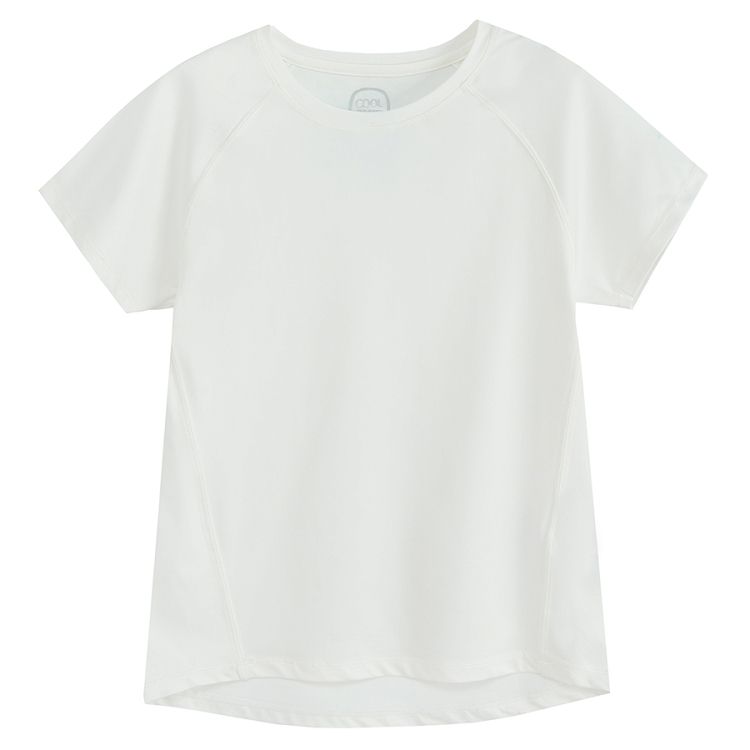 White short sleeve T-shirt, shorts and purple backpack