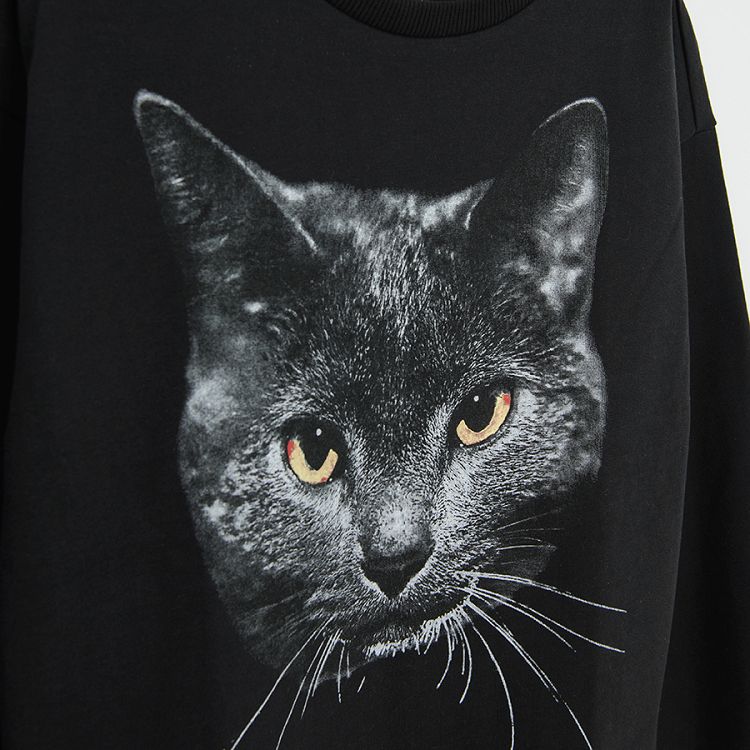 Black sweatshirt with cat's face print