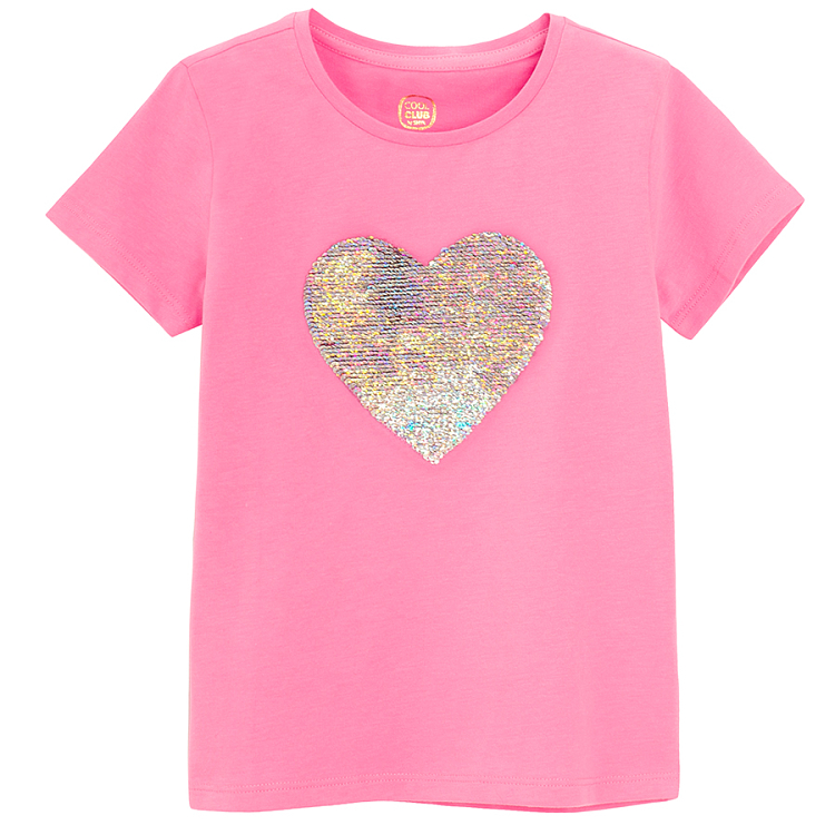 Pink short sleeve T-shirt with a red heart