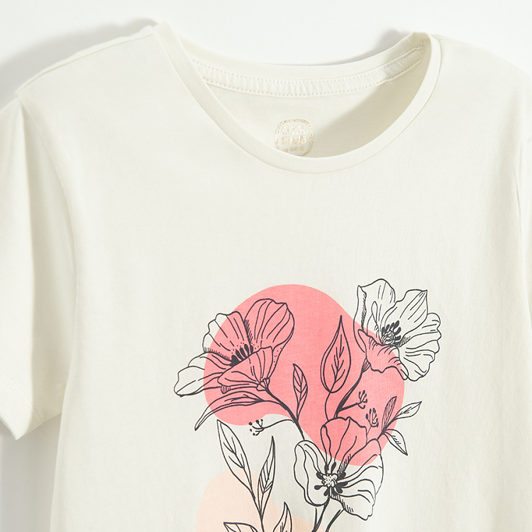 White T-shirt with flower print