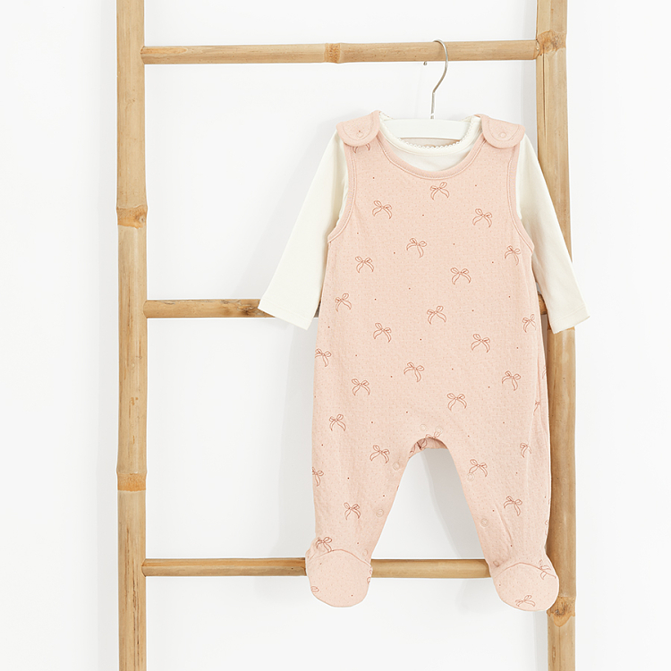 CLOTHING SET