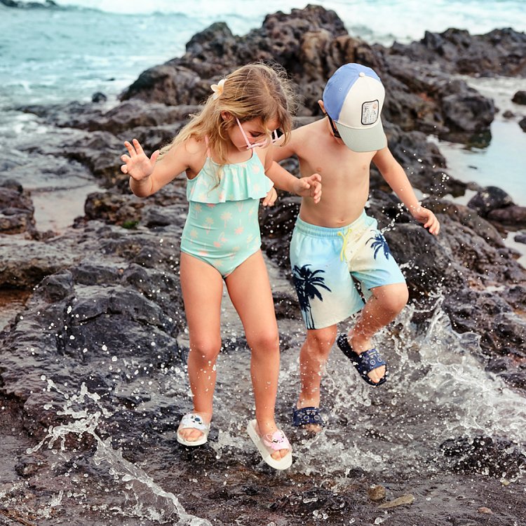 SWIMMING SUIT