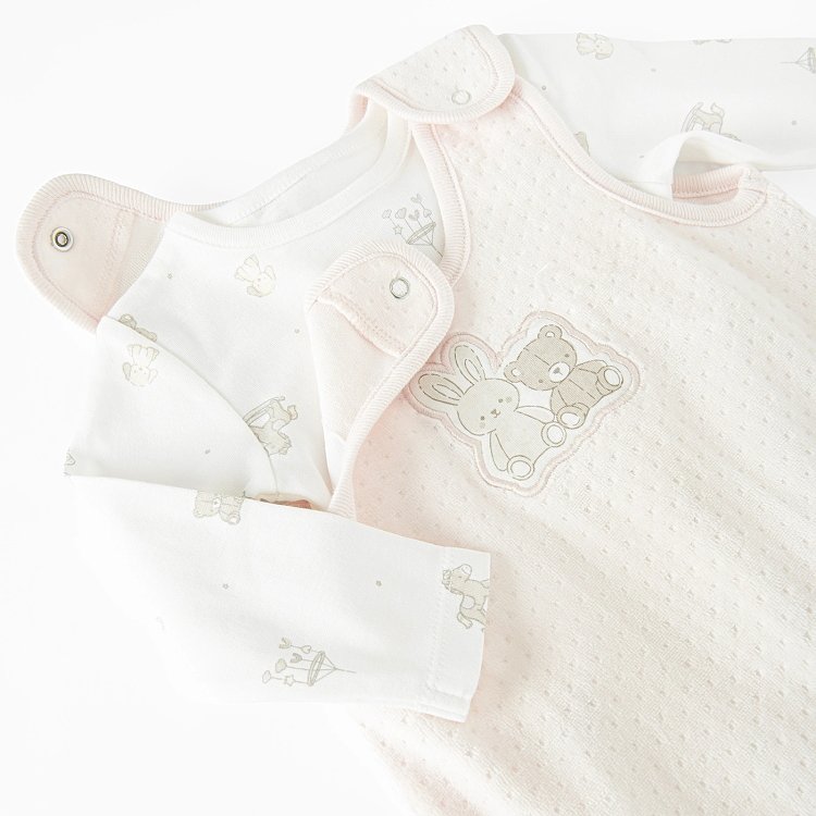 CLOTHING SET