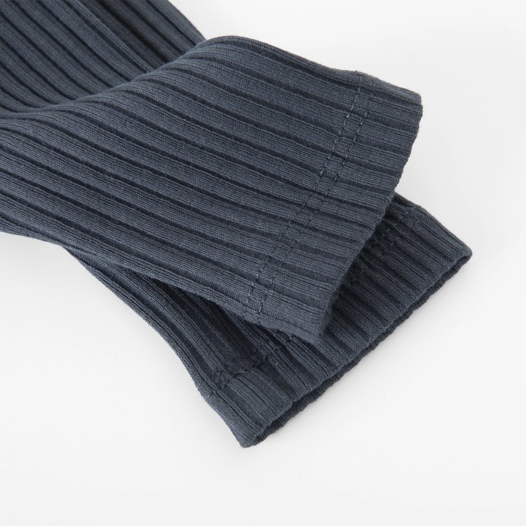 CLOTHING SET