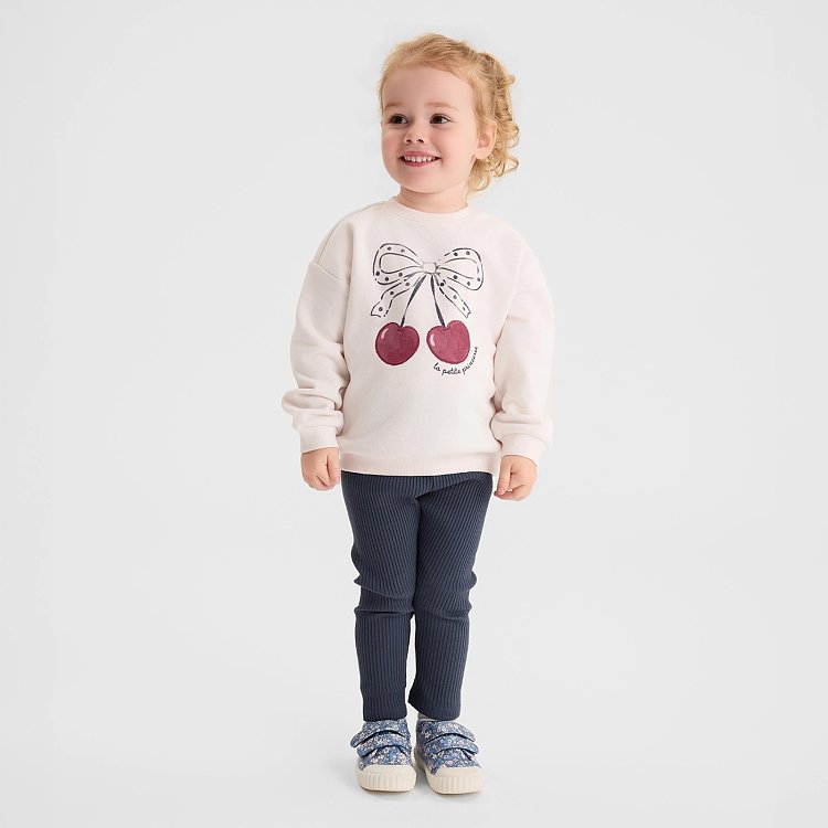 CLOTHING SET
