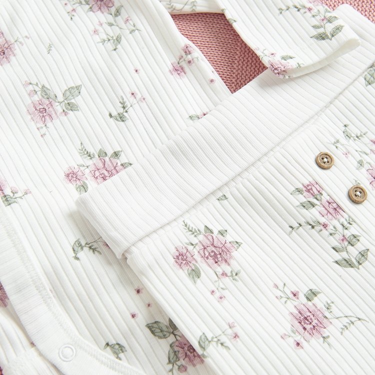 CLOTHING SET