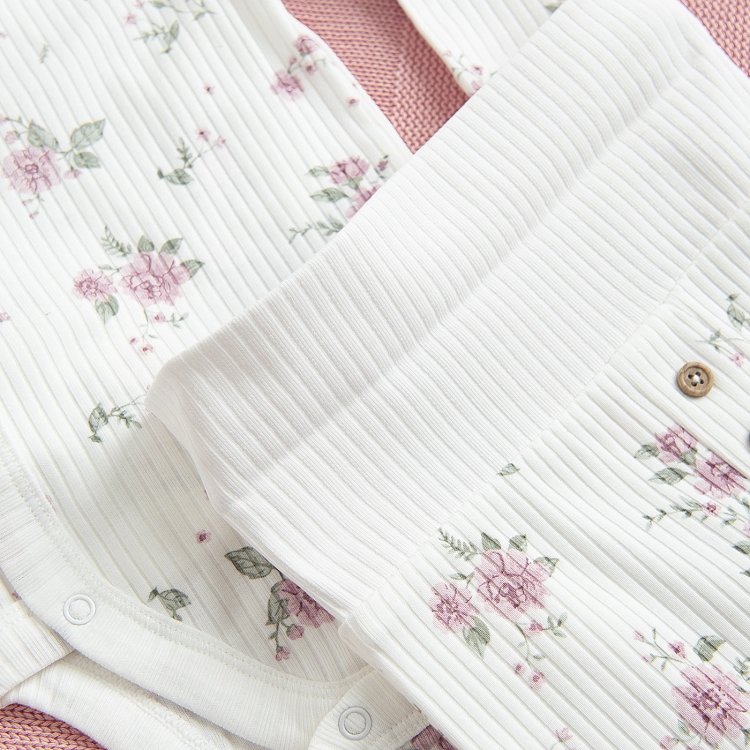 CLOTHING SET