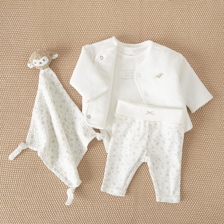 CLOTHING SET