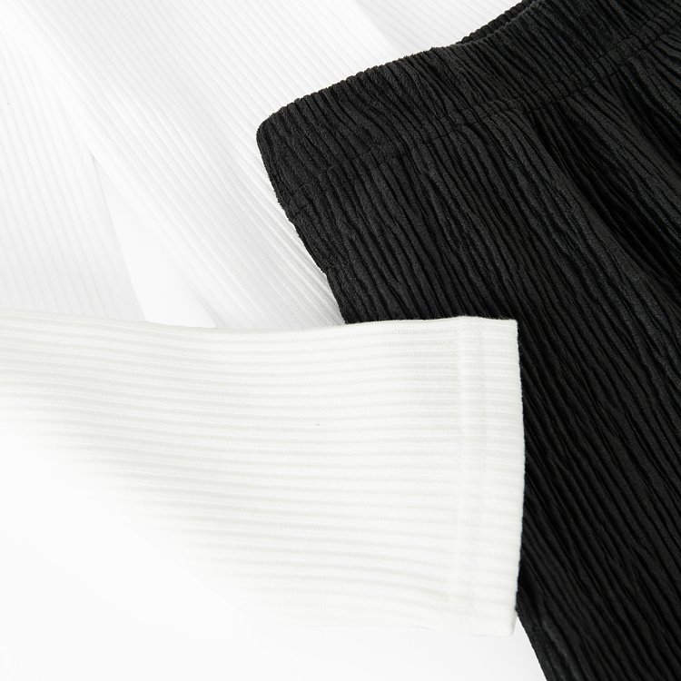 CLOTHING SET