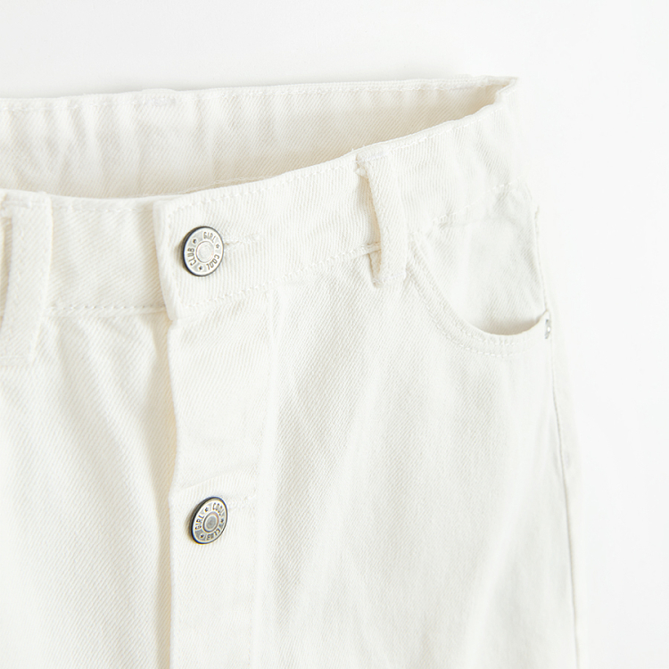 White denim skirt with buttons