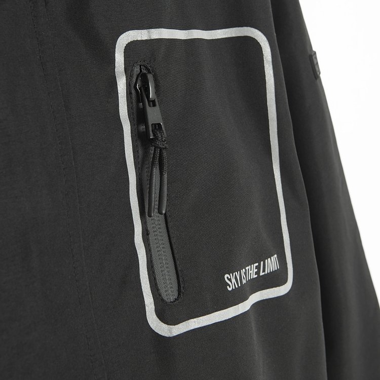 LIGHT JACKETS