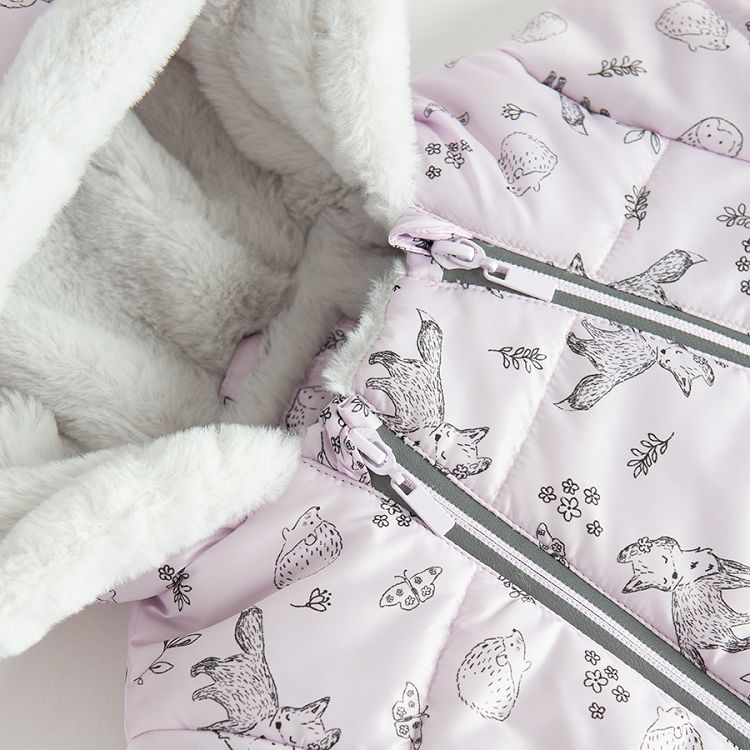 Φόρμα εξόδου ροζ με κουκούλα και επένδυση fleece με στάμπα ζώα του δάσους