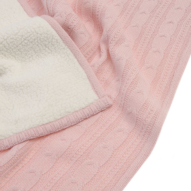 Κουβέρτα ροζ με ανάγλυφη πλέξη και φλις επένδυση