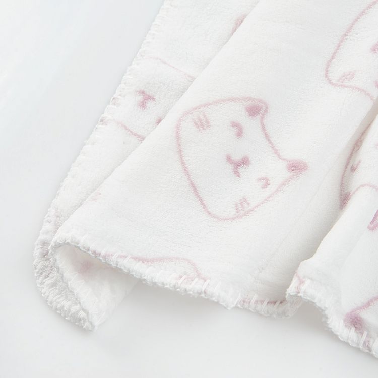 White blanket with cats print