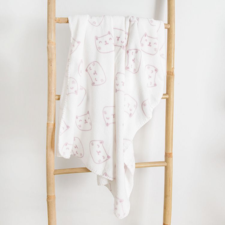 White blanket with cats print