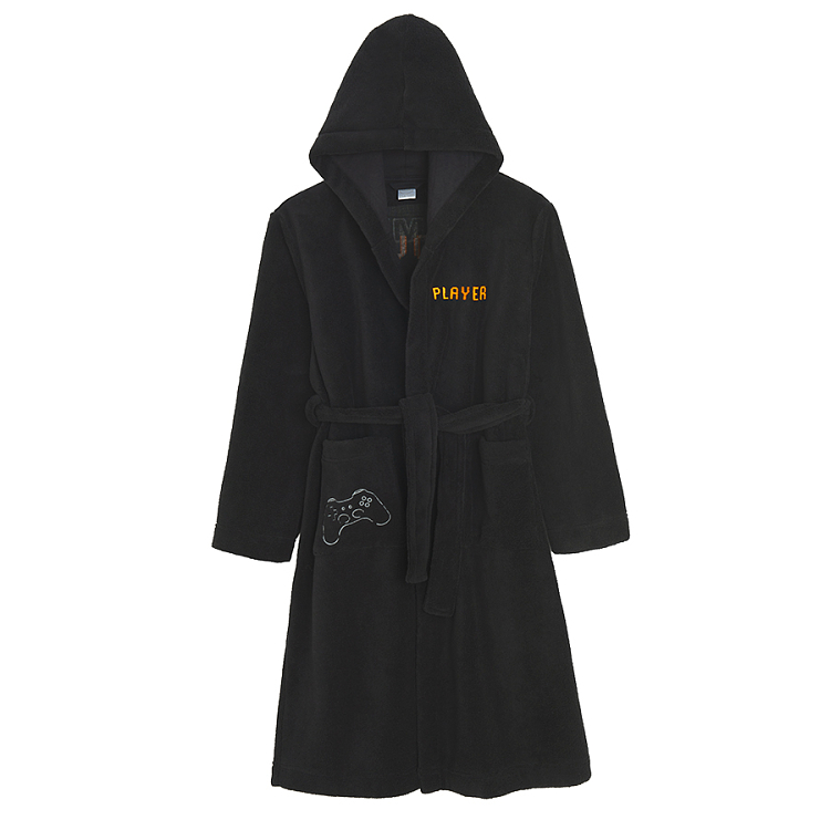 Ρόμπα fleece μαύρη με κεντημένη στάμπα τηλεχειριστήριο