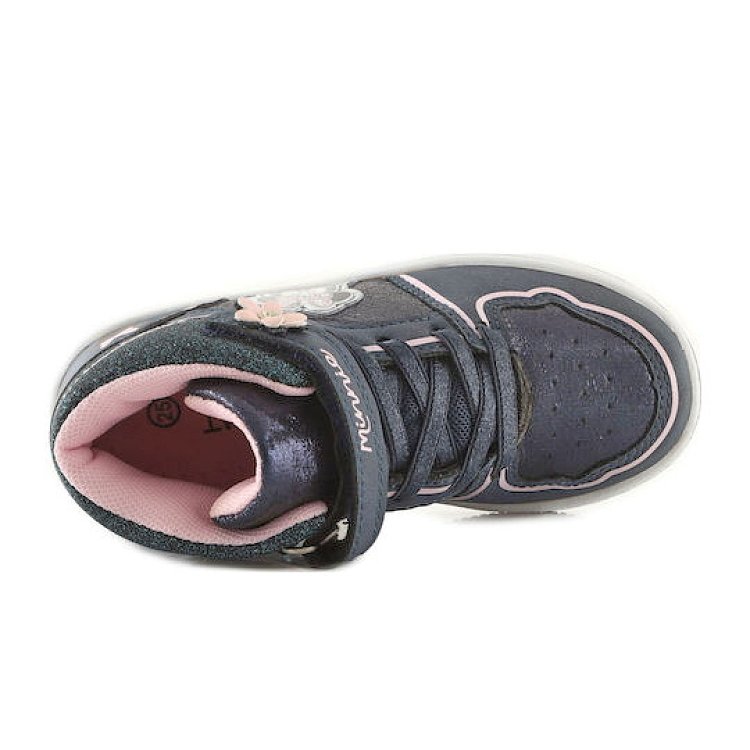 Mid cut shoe